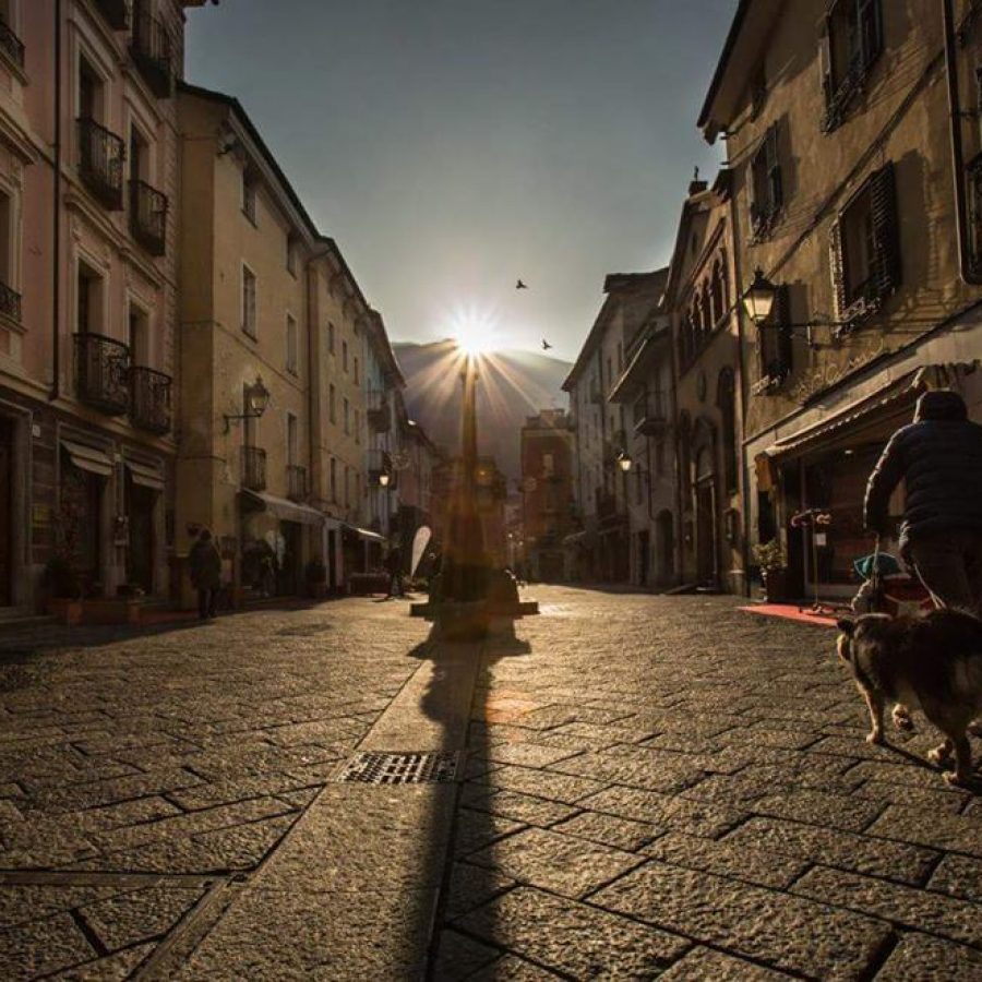 Il sole illumina il Cardo Maximus nel solstizio d'inverno - foto di Enrico Romanzi