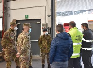 Il sopralluogo per la costruzione dell'ospedale da campo