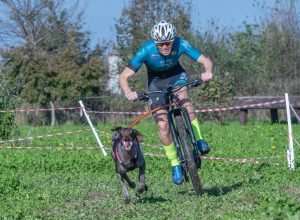 Alex Ascenzi con il suo cane Ice