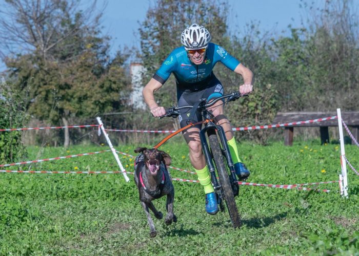 Alex Ascenzi con il suo cane Ice