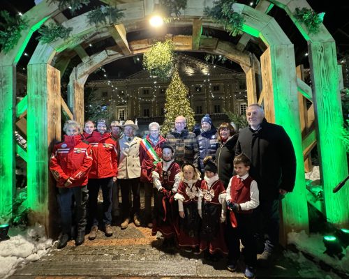 Inaugurazione Marché Vert Noel in Piazza Chanoux