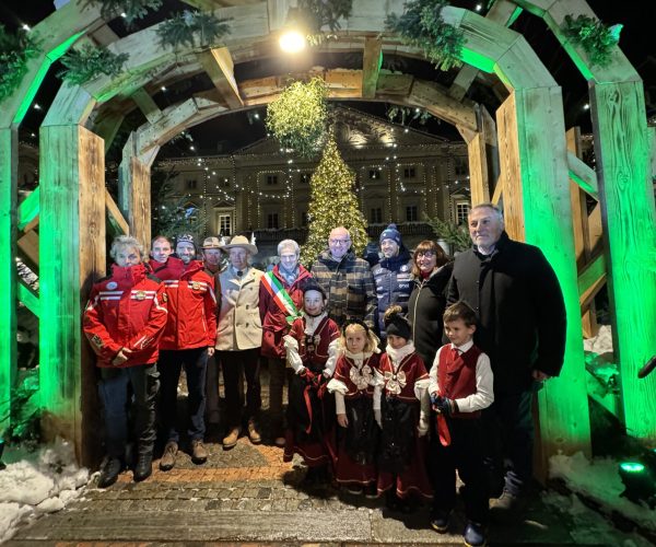 Inaugurazione Marché Vert Noel in Piazza Chanoux