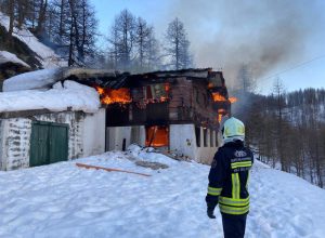 L'incendio a Cervinia.