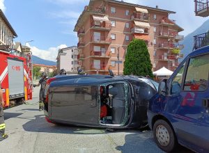 Incidente auto via Avondo