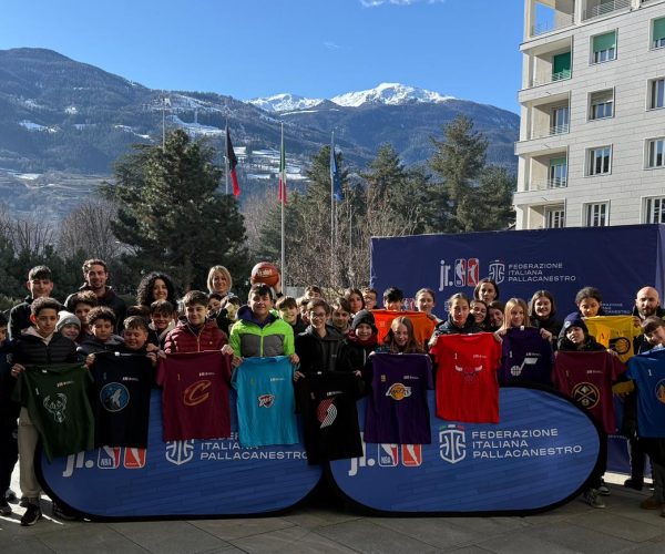 Jr WNBA FIP Schools League ()