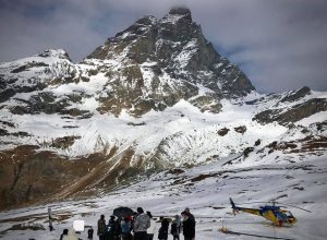 LA TROUPE A PLAN MAISON