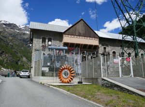 La centrale idroelettrica di Gressoney La Trinité