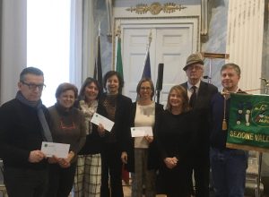 La consegna dei fondi raccolti durante il "Marché Vert Noël" dall'Ana