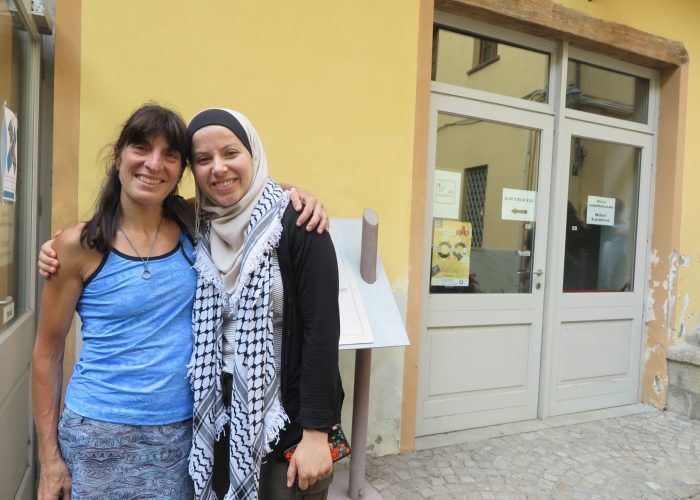 La guida alpina Anna Torretta con Yasmeen Al Najjar