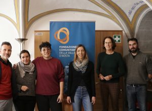 "Laboratorio dei sogni". Da sx: Patrik Vesan, Carol Roncali, Lucia Poli, Paola Baccianella, Micol Laurencet e Diego Joyeusaz