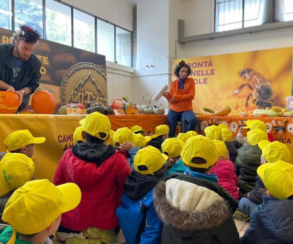 Il "Laboratorio da paura" di Coldiretti Valle d'Aosta al mercato coperto di Aosta