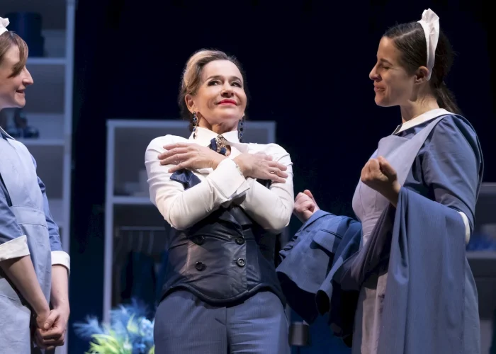 Le serve ph Laila Pozzo