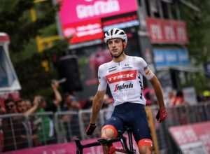 L’esultanza di Giulio Ciccone il maggio a Cogne lo scalatore abruzzese è al momento l’ultimo vincitore di una tappa del Giro d’Italia nella nostra regione