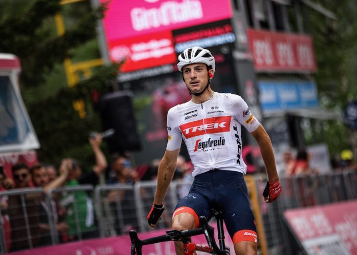 L’esultanza di Giulio Ciccone il maggio a Cogne lo scalatore abruzzese è al momento l’ultimo vincitore di una tappa del Giro d’Italia nella nostra regione