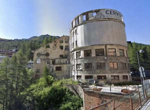 L'ex Hotel Gran Baita a Cervinia