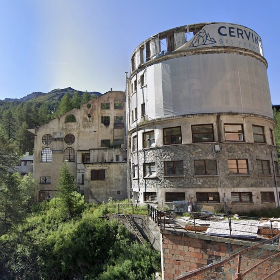 L'ex Hotel Gran Baita a Cervinia