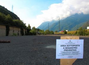 L'intervento della Guardia di Finanza alla discarica di Champdepraz