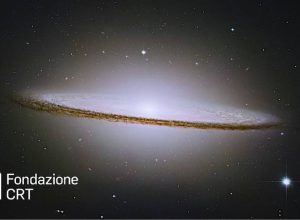 La galassia M104 nella costellazione della Vergine. Crediti: NASA and the Hubble Heritage Team (STScI/AURA) (https://www.nasa.gov/feature/goddard/2017/messier-104-the-sombrero-galaxy)