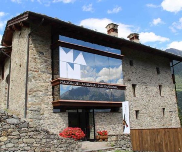 Main Maison Caravex Gignod