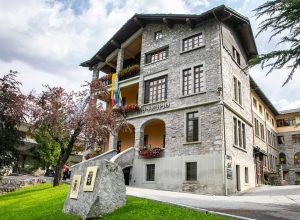 Il Municipio di Courmayeur