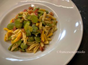 Malloreddus con fave e pancetta