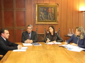 "La Commune à l’École". Da sx Manes, Fosson, Rini e Certan