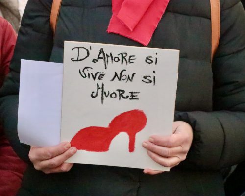 Manifestazione contro la violenza sulle donne