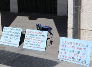 Manifestazione contro quotazione CVA