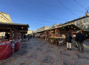 Marché Vert Noel in Piazza Chanoux