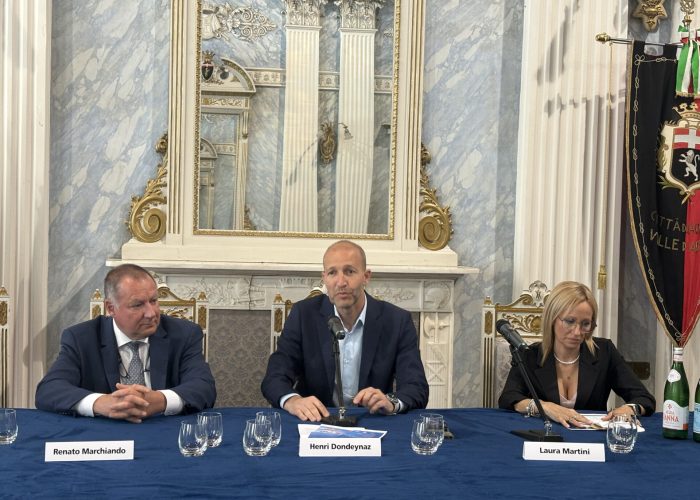 Marchiando Dondeynaz Martini