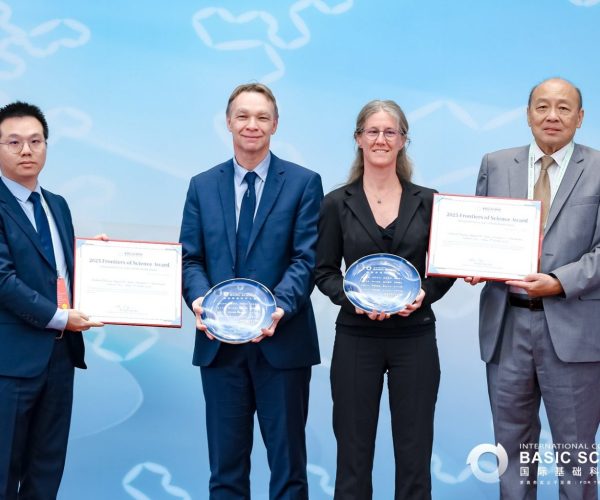 Marta Burgay e Michael Kramer premiati per lo studio sulla doppia pulasar