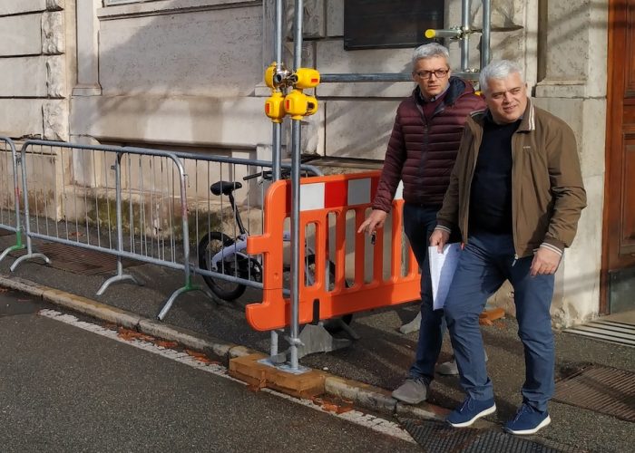 Maurizio e Gianluca Fea lasciano il Tribunale dopo l'udienza.