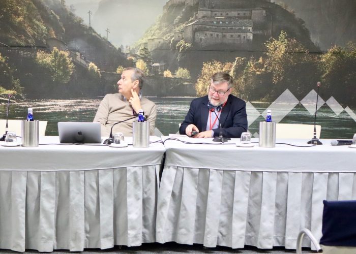 Meteolab al Forte di Bard con Roberto Louvin e Luca Mercalli da sx a dx Foto Alice Dufour