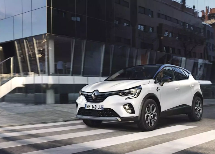 Nuova Renault Captur E-Tech