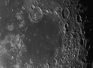 Osserviamo la Luna