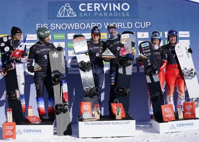 FIS Snowboard cross World Cup, Breuil Cervinia (ITA), //, team event, photo credit: Piermarco Tacca/Pentaphoto