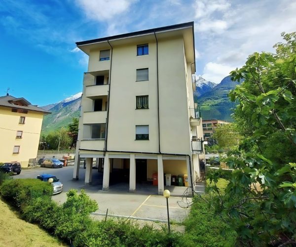  Trilocale moderno in corso Ivrea ad Aosta