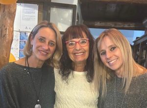 Adele con le figlie Maura e Moira