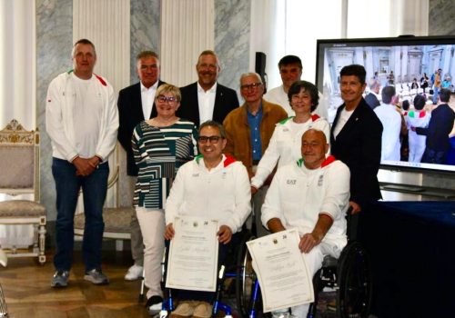 La delegazione valdostana del Comitato Italiano Paralimpico e gli atleti del weelchair curling