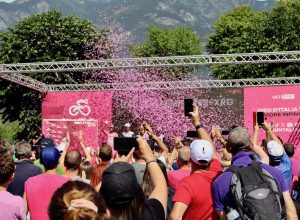 Partenza a Verrès del Giro d'Italia Foto Alice Dufour