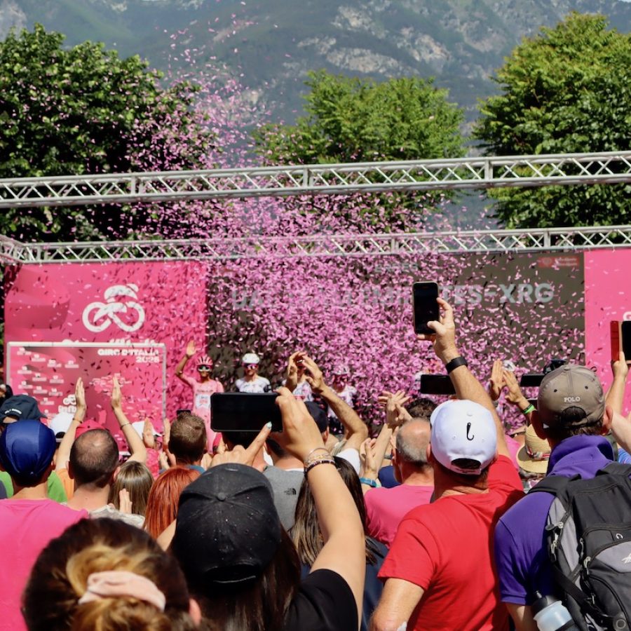 Partenza a Verrès del Giro d'Italia Foto Alice Dufour