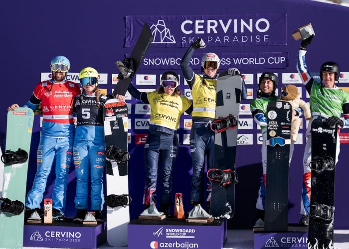 Coppa del Mondo di snowboard cross a Cervinia, il podio della gara team - Pentaphoto