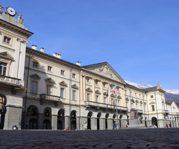 Piazza Chanoux, Aosta