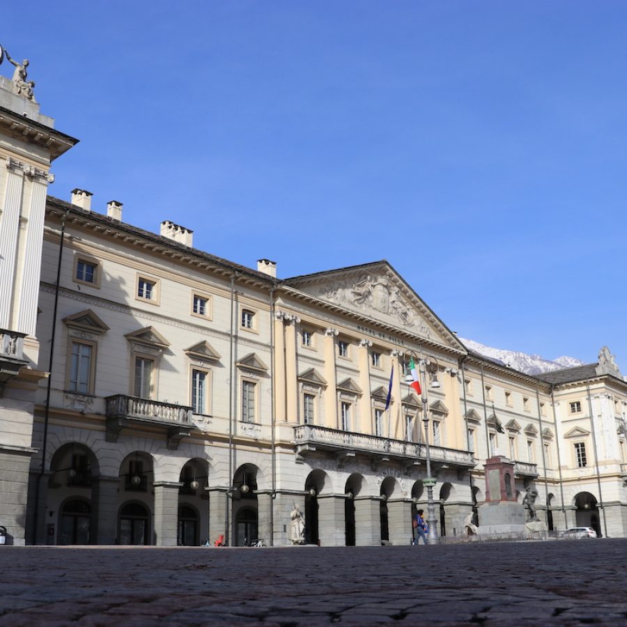 Piazza Chanoux, Aosta