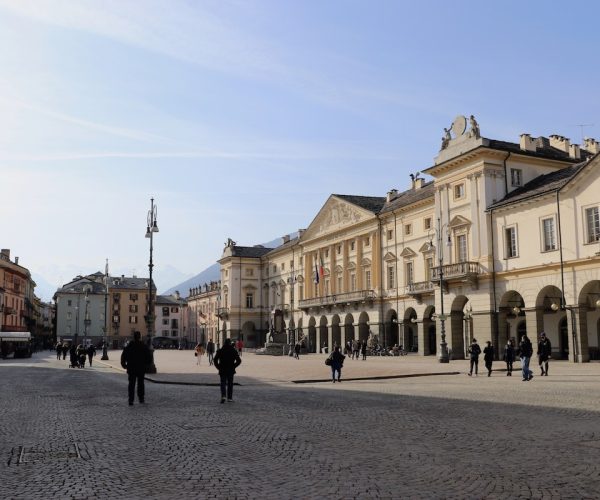 Piazza Chanoux, Aosta