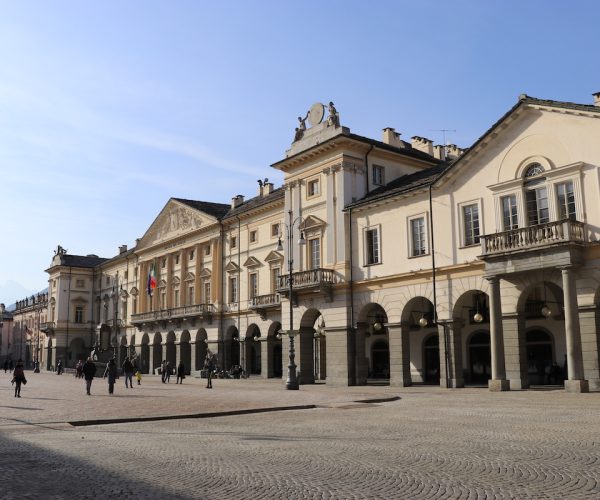 Piazza Chanoux, Aosta