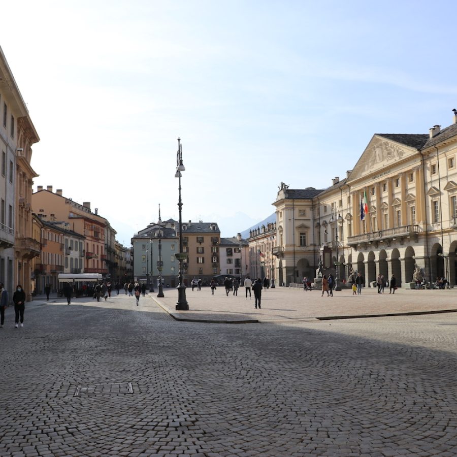 Piazza Chanoux, Aosta