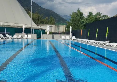Piscina Villeneuve foto Facebook Pizzeria L'oasi