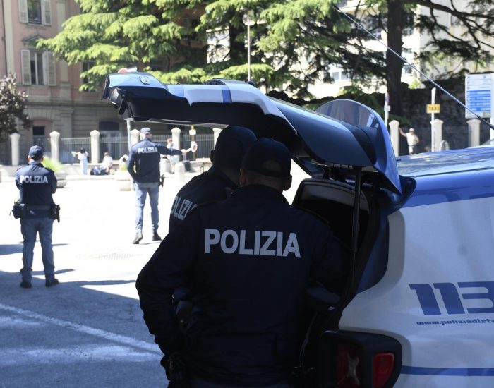 Polizia controlli