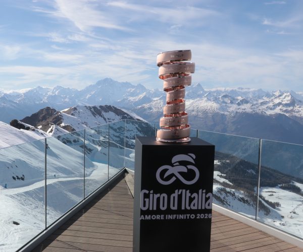 Presentazione Giro d Italia Stella di Pila rid